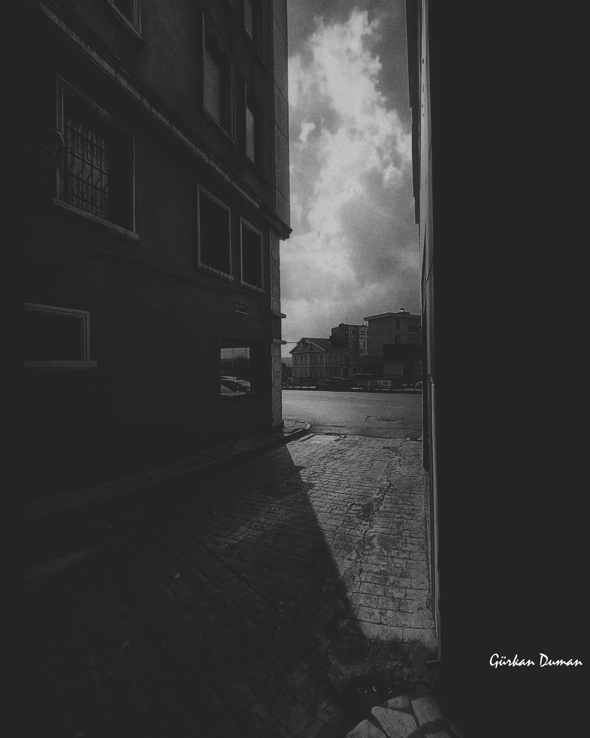 Şişhane Sokak Arası - Gürkan Duman - Fotoğraf - Art